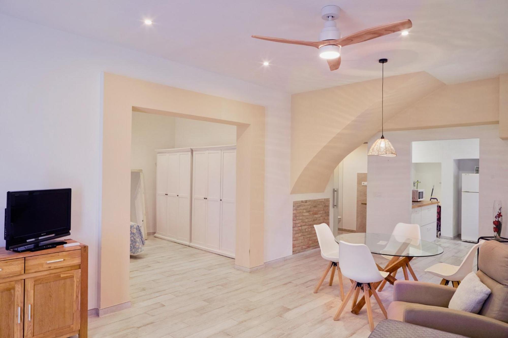 Loft Con Encanto En El Corazon Historico De Peralada Dış mekan fotoğraf